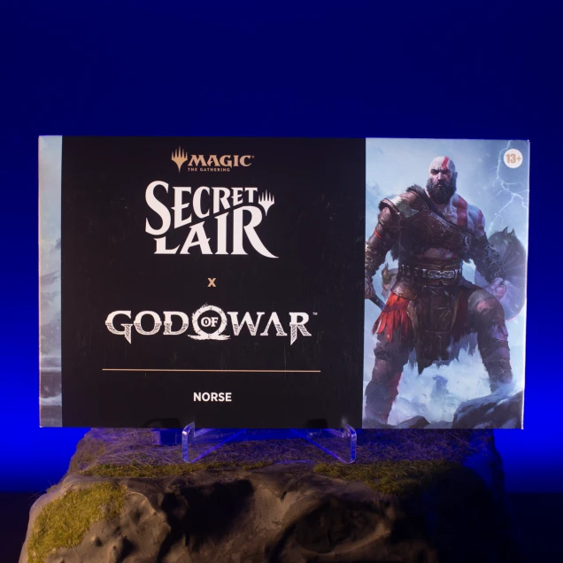Magic: The Gathering. Колекційний набір Secret Lair x God of War